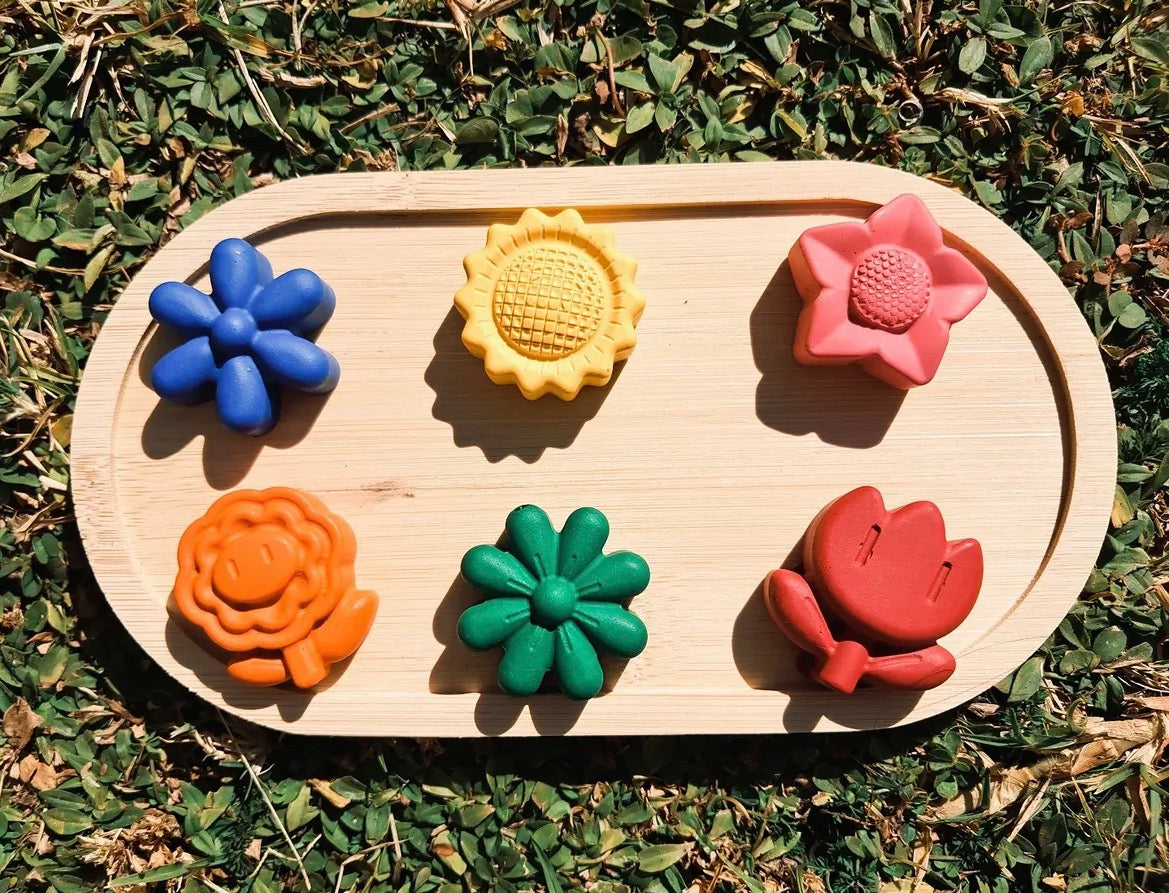 Flower crayon set