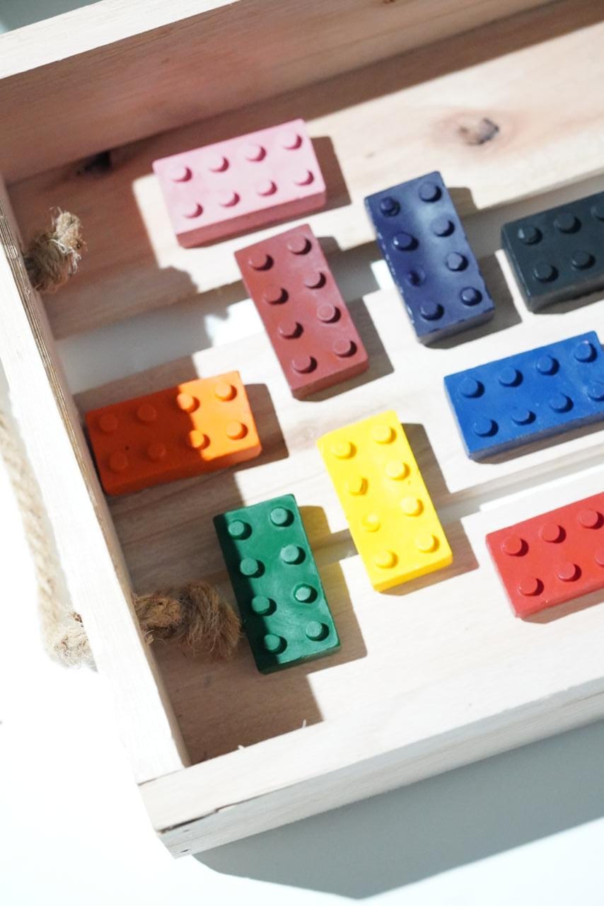 Lego Crayon set